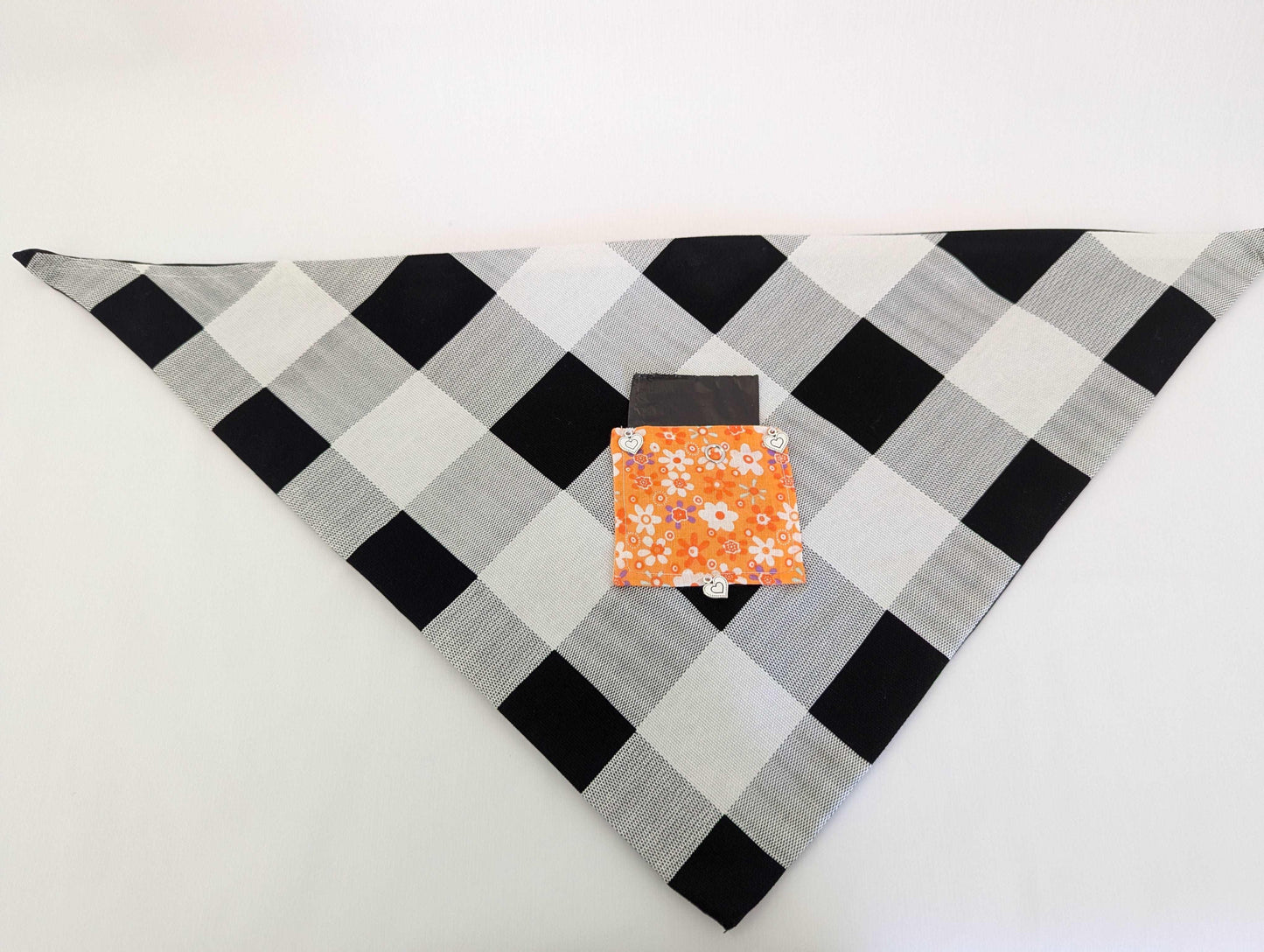 Checkered Pattern - Dog Bandanas M/L