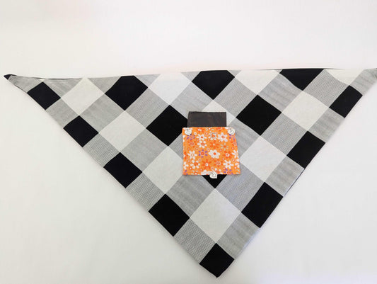 Checkered Pattern - Dog Bandanas M/L
